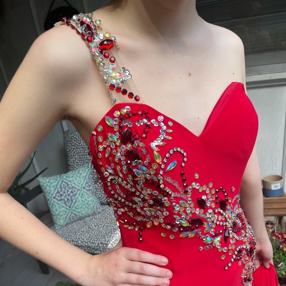 Party Time Formals - Red long Evening Prom gown rhinestones with train - Picture 5 of 12